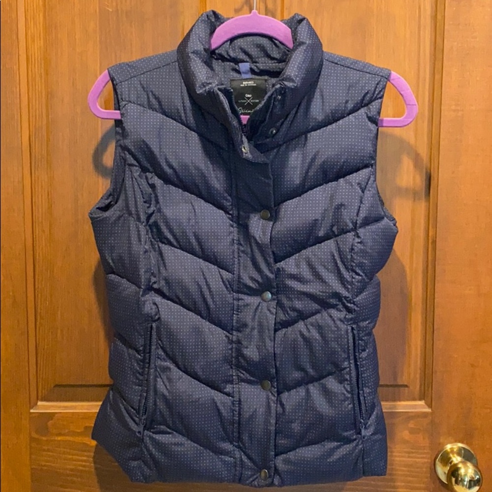 EUC GAP navy mini polka dot Puffer vest